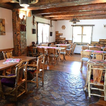 Motel Nacionalni Restoran Ognjiste Koruge Bagian luar foto