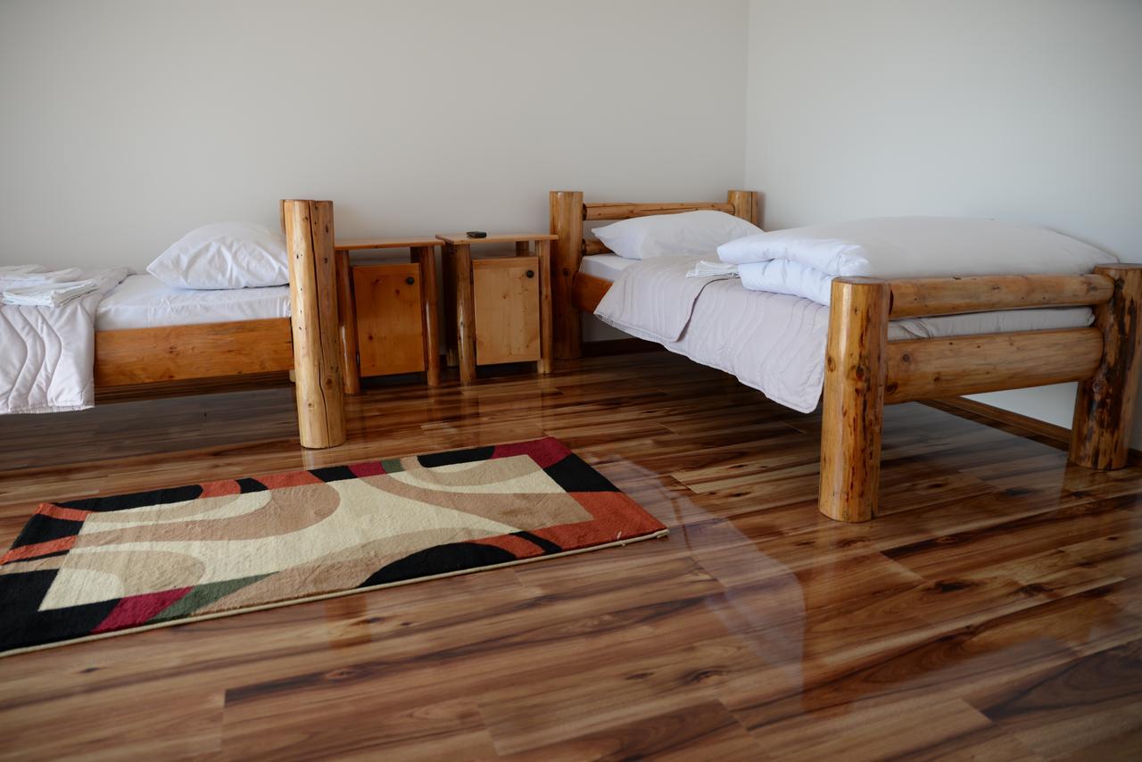 Motel Nacionalni Restoran Ognjiste Koruge Bagian luar foto